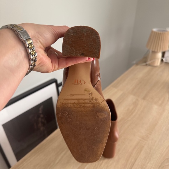 Jennifer Lopez Ankle Boots - Picture 5 of 6